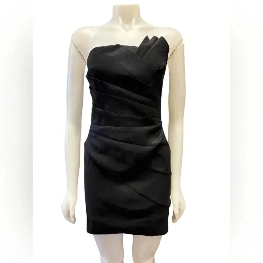 Daisy Black Mini Strapless Dress Size Medium